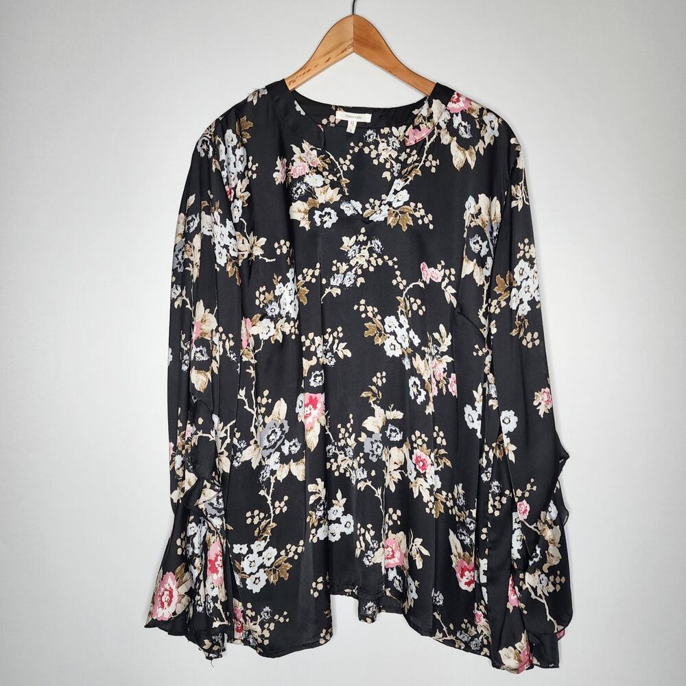 🌻3 for $18 Maurices Black Floral Ruffle Sleeve Blouse Women's Size 2X